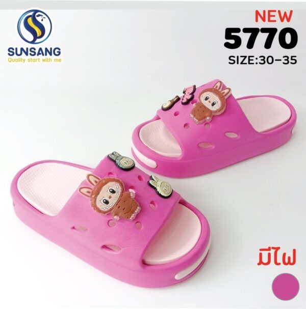 5770 Boy&Girl's Casual shoes   Size 30-35 - Image 4
