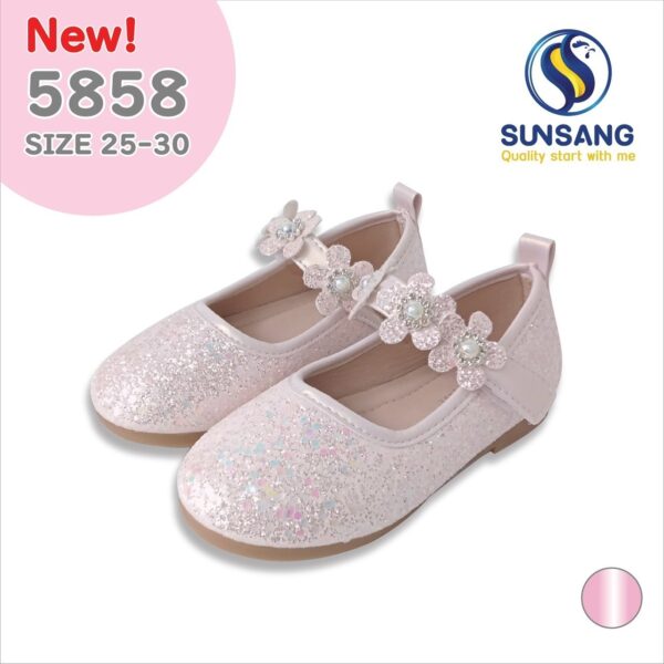 5858 Girl's Court Shoes Size 26-30 - Image 3