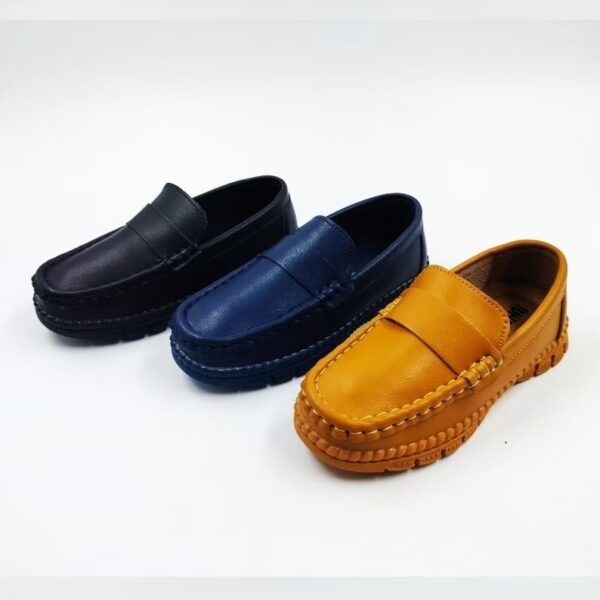 4834 Boy's Court Shoes Size 25-30 - Image 2