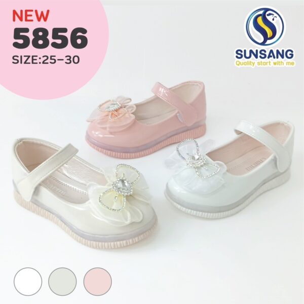 5856 Girl's Court Shoes Size 25-30