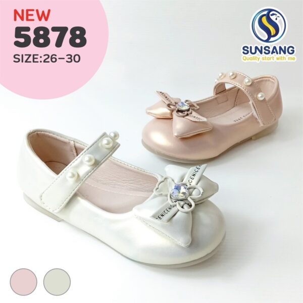 5878 Girl's Court Shoes Size 26-30